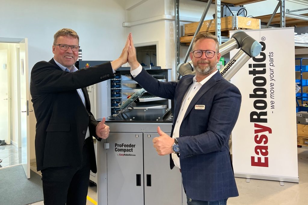 Stifter og hovedaktionær i EasyRobotics, Per Lachenmeier sammen med ny CEO, Anders Kjempff.