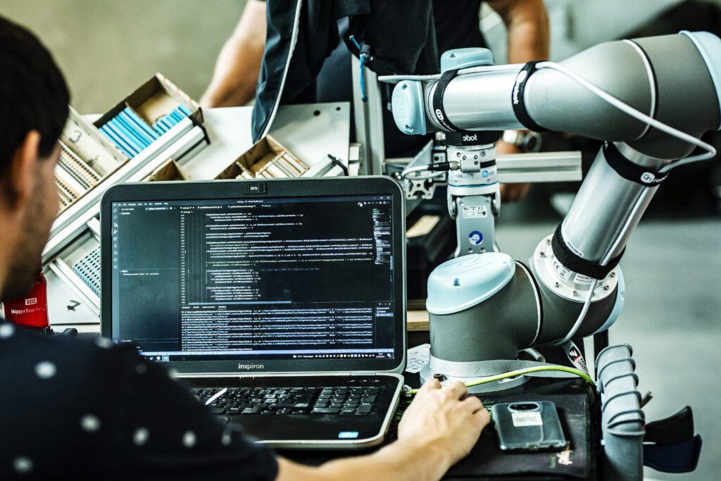 Nordjyske Shape Automation udvalgt som første startup til ny robotfond